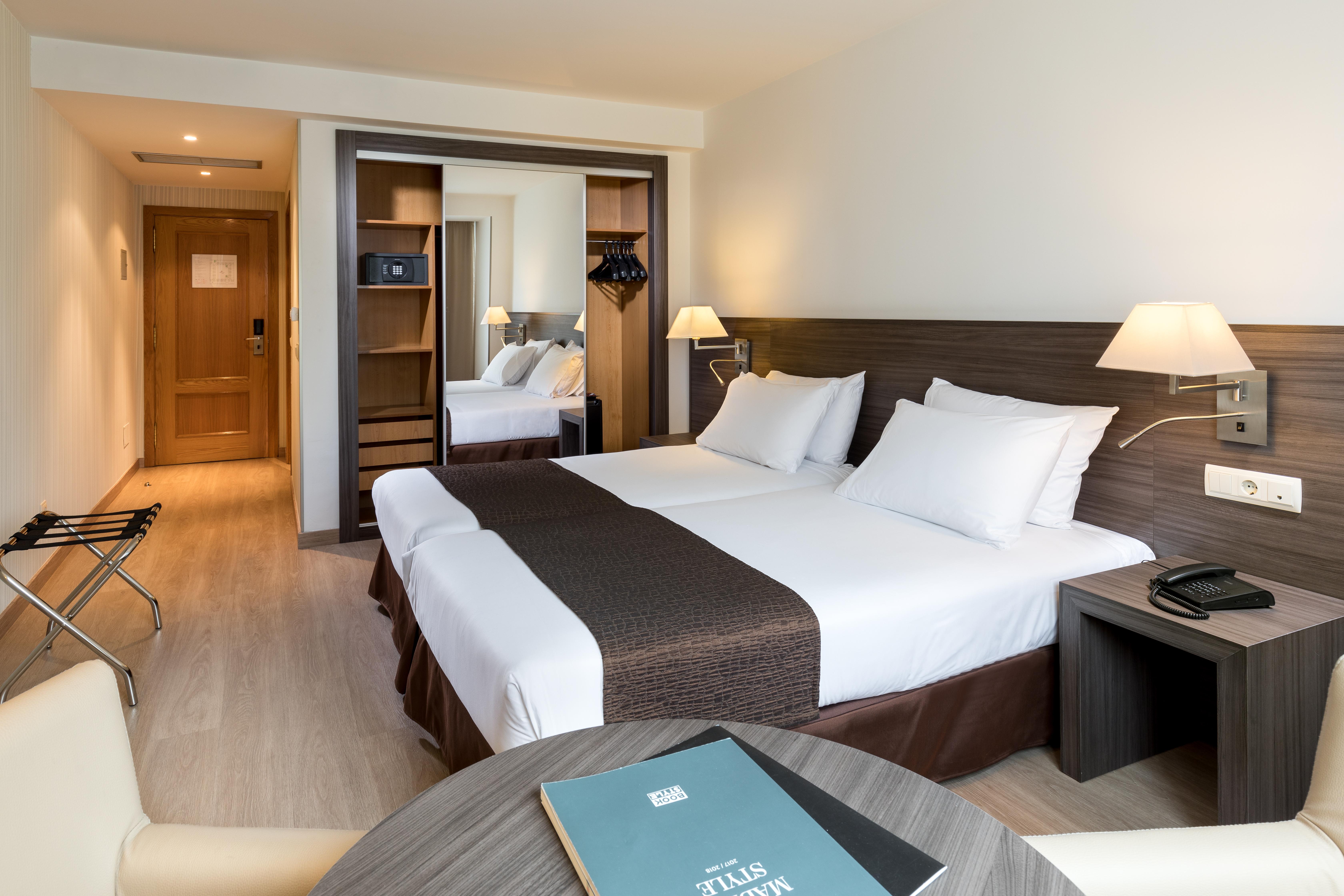 Rafaelhoteles Ventas (Adults Only) Madrid Exterior foto