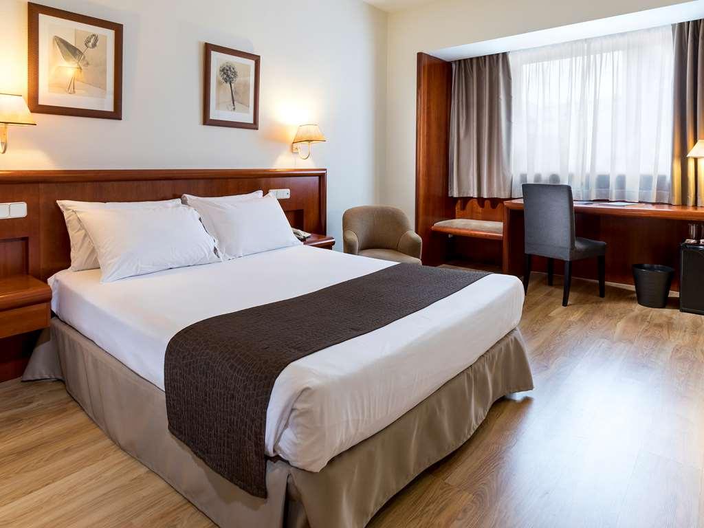 Rafaelhoteles Ventas (Adults Only) Madrid Habitación foto