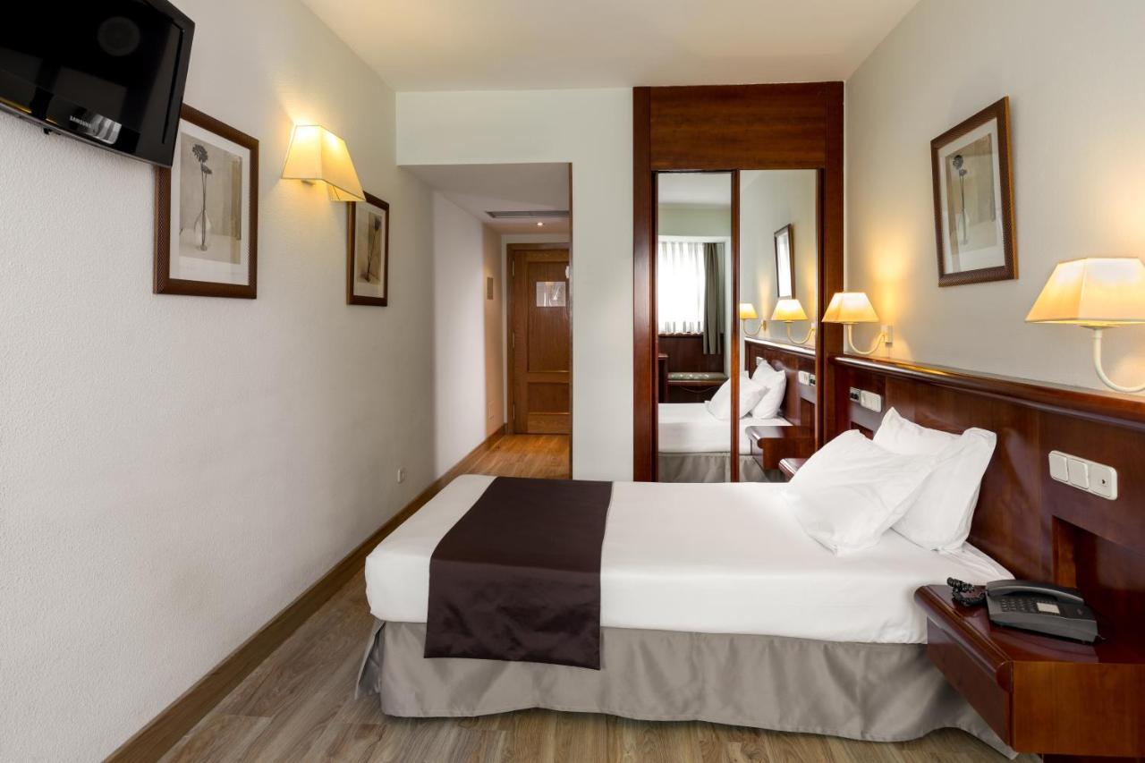 Rafaelhoteles Ventas (Adults Only) Madrid Exterior foto
